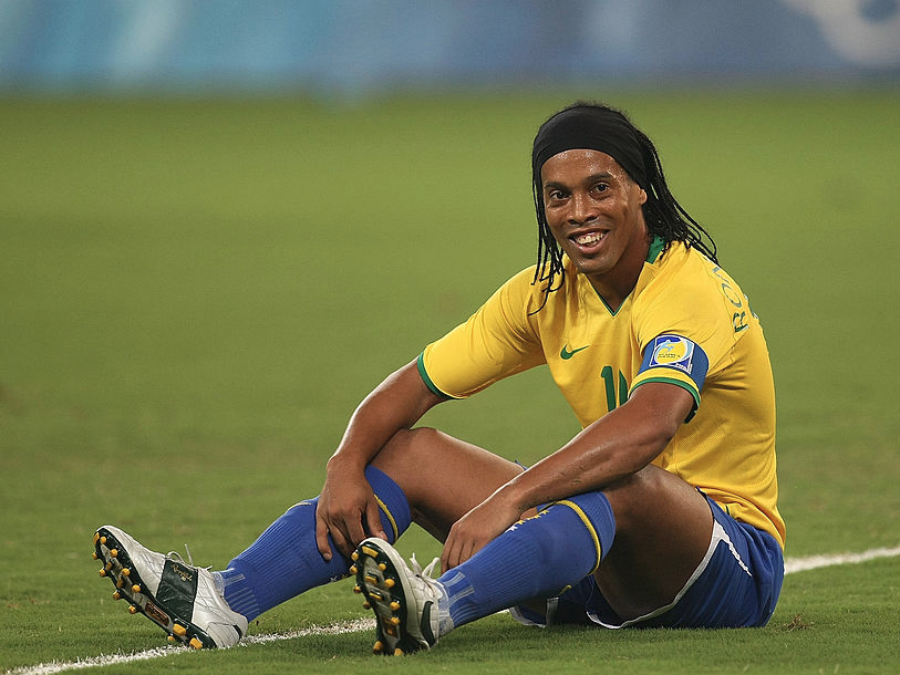 Brazilian soccer legend Ronaldinho explains how his childhood dog made him a better footballer