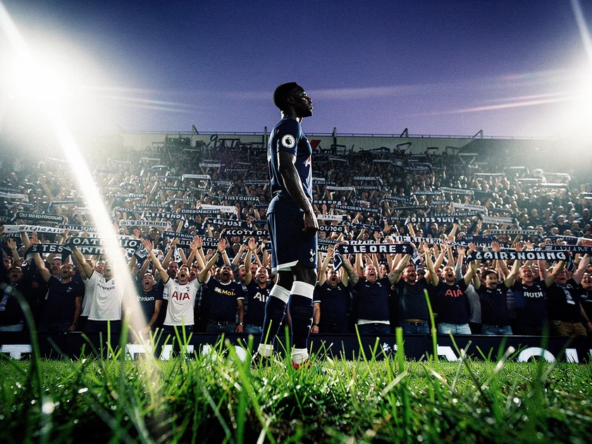 Brentford manager Thomas Frank on the touchline during a Premier League match at Gtech Community Sta