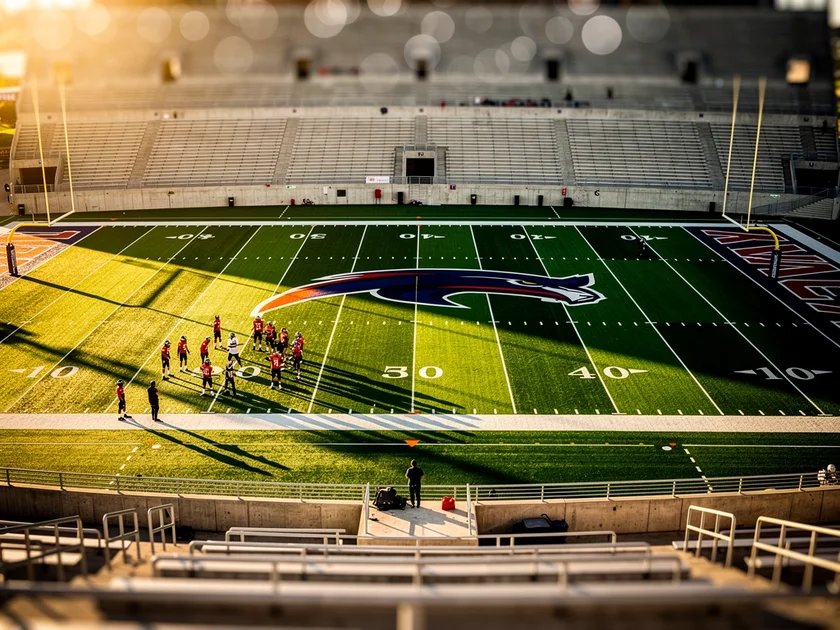 Bukayo Saka in Arsenal red preparing for the FA Cup fifth round tie against Mansfield Town in 2026