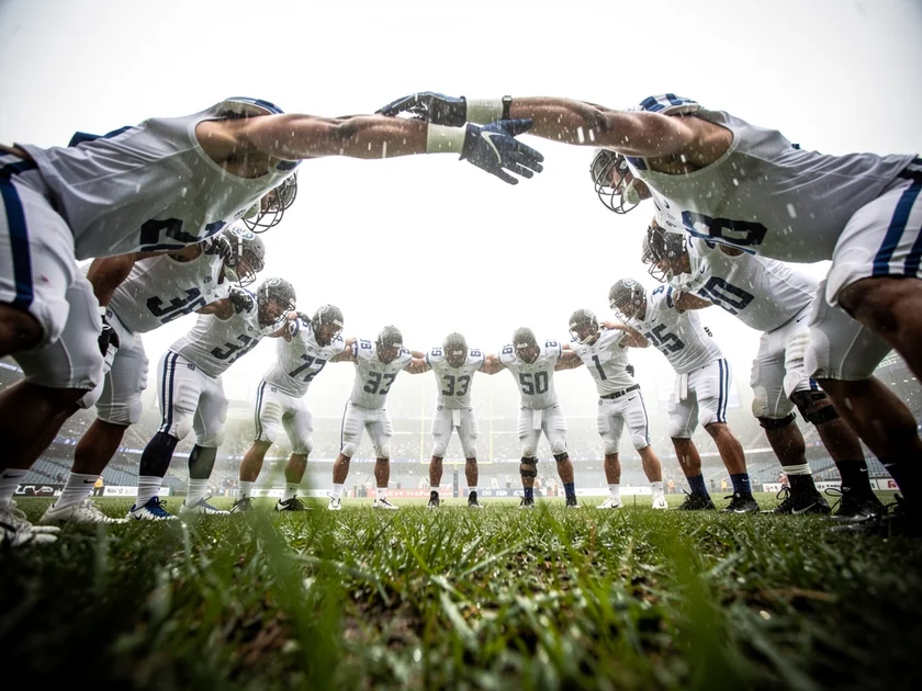 Declan Rice preparing to deliver a set-piece for Arsenal in the Premier League 2025-26 season