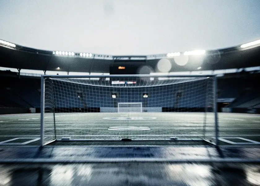 Arsenal players react to a 2-1 home defeat that shook the Premier League Title Race in April 2026